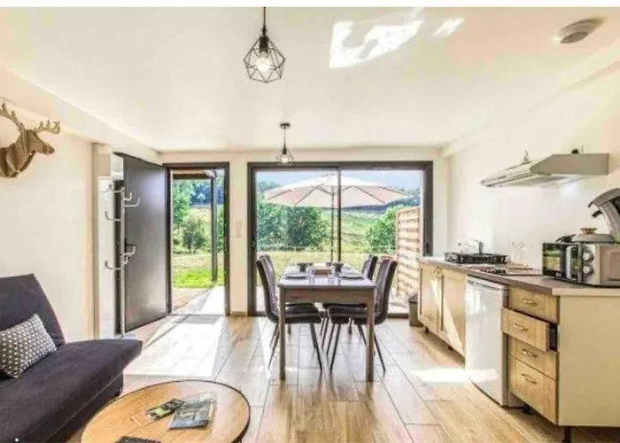 Holiday home Gite Du Parc Saint Hubert, Sejour Nature En Aveyron Montrozier